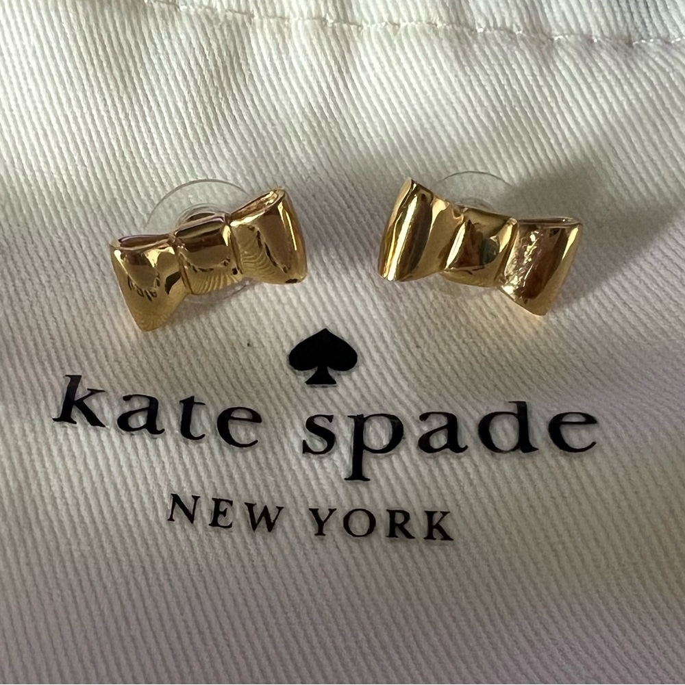 Kate Spade Take a Bow gold earrings